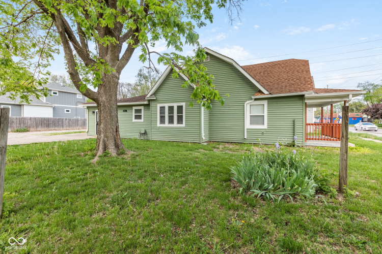 Listing Image 32