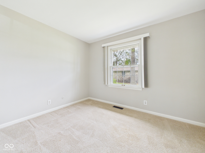 Listing Image 30