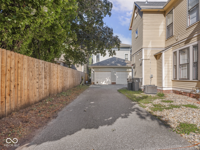 Listing Image 45