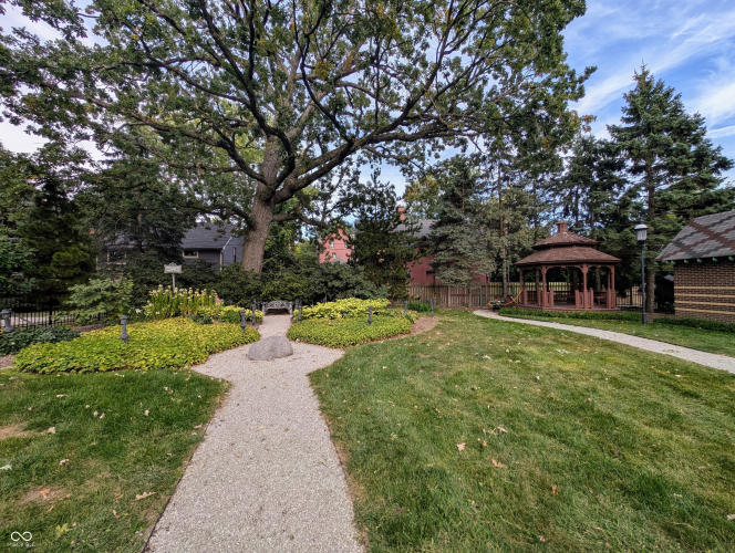 Listing Image 63