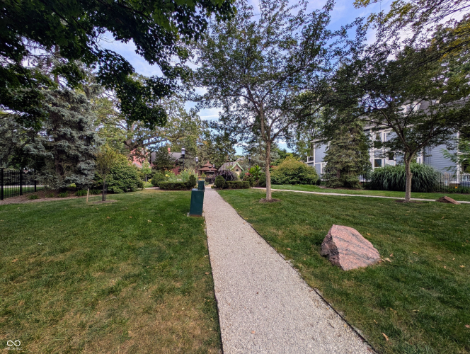 Listing Image 64