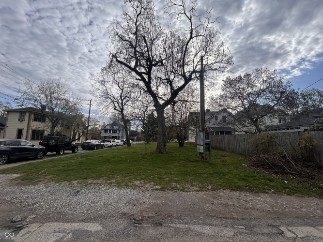 Listing Image 6