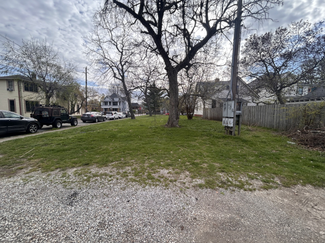 Listing Image 8
