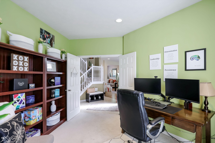 Listing Image 12