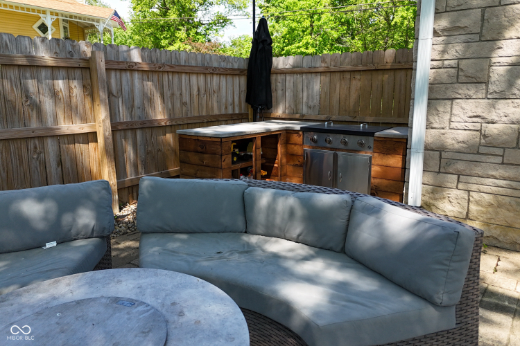 Listing Image 42