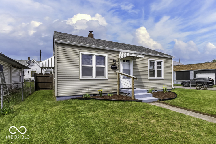 Listing Image 3