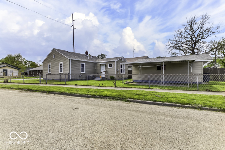 Listing Image 6