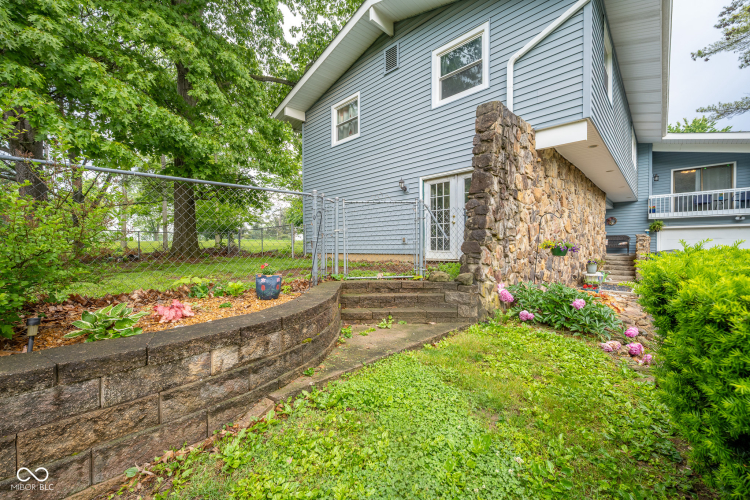 Listing Image 68