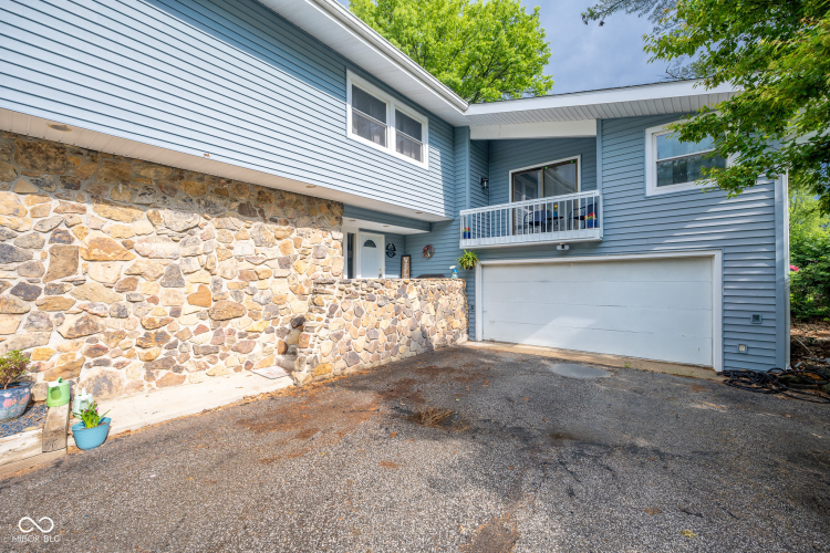 Listing Image 76