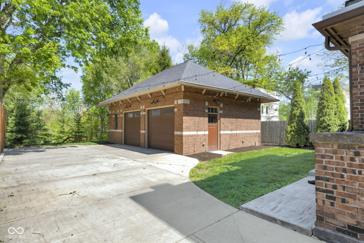 Listing Image 56