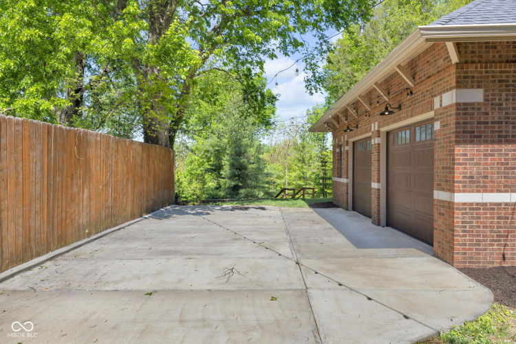 Listing Image 57