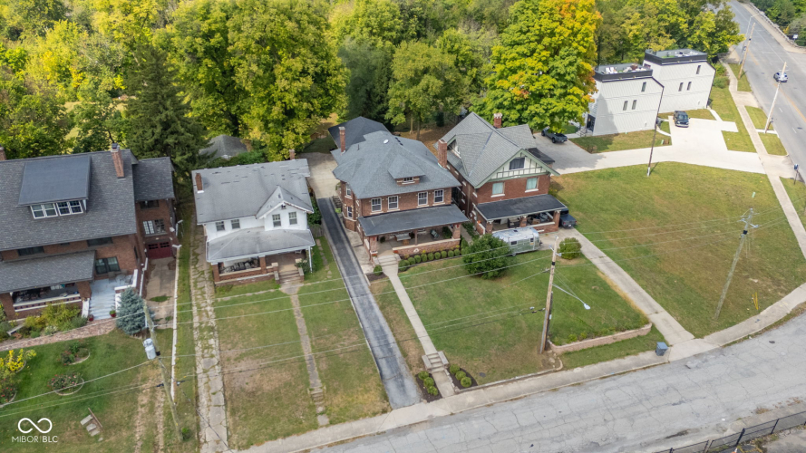 Listing Image 79
