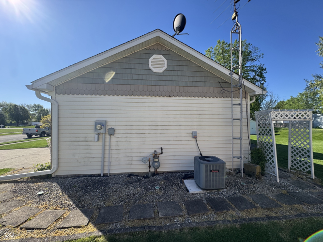 Listing Image 39