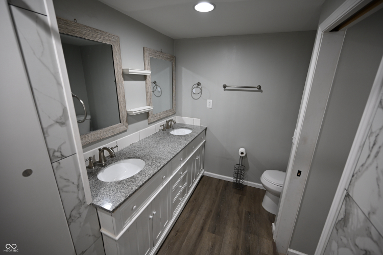 Listing Image 23