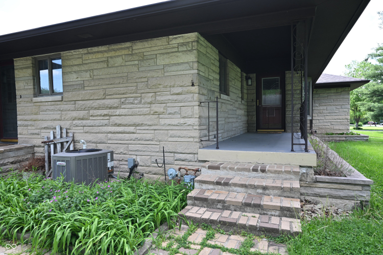 Listing Image 29