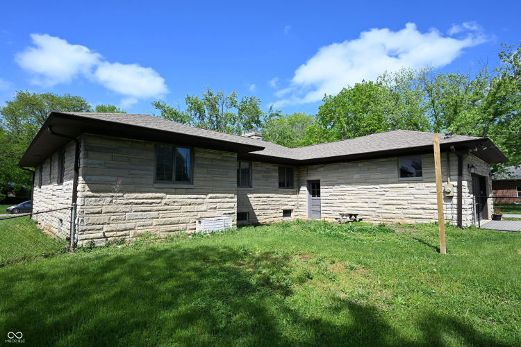 Listing Image 33