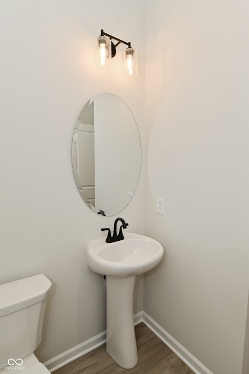 Listing Image 23