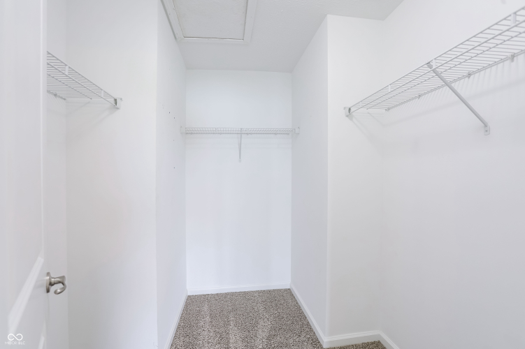 Listing Image 30