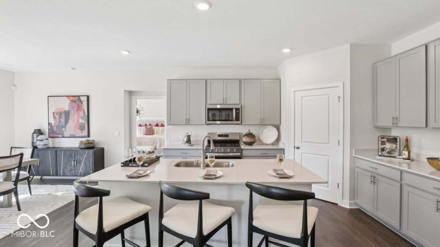 Listing Image 13
