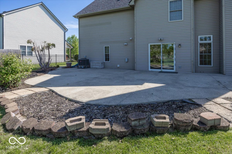 Listing Image 23