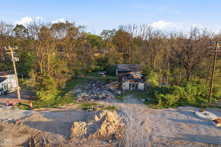 Listing Image 8