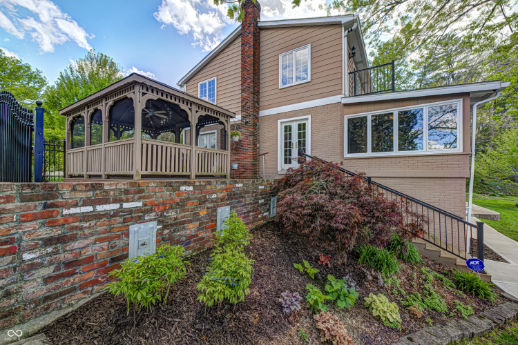 Listing Image 50