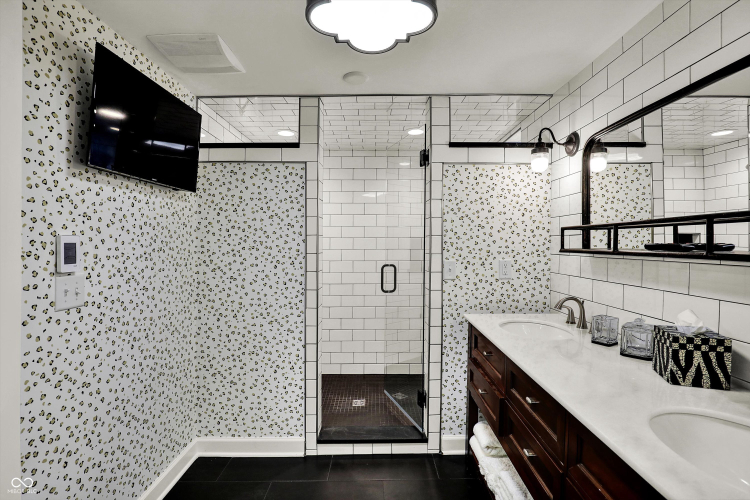 Listing Image 55