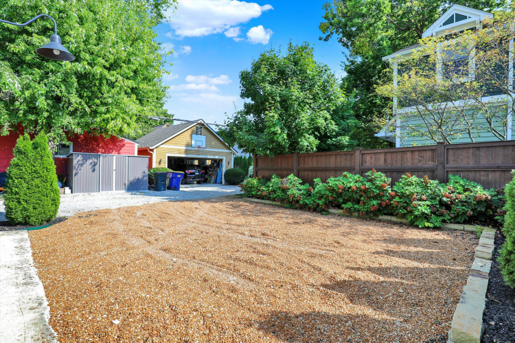 Listing Image 80
