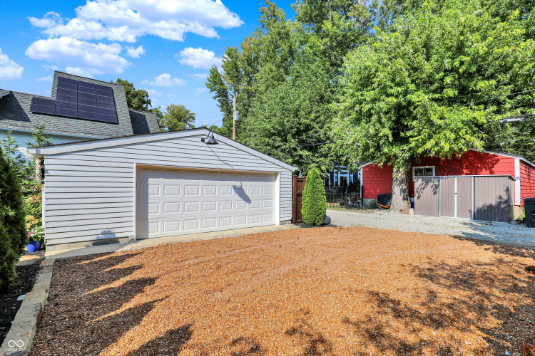 Listing Image 81