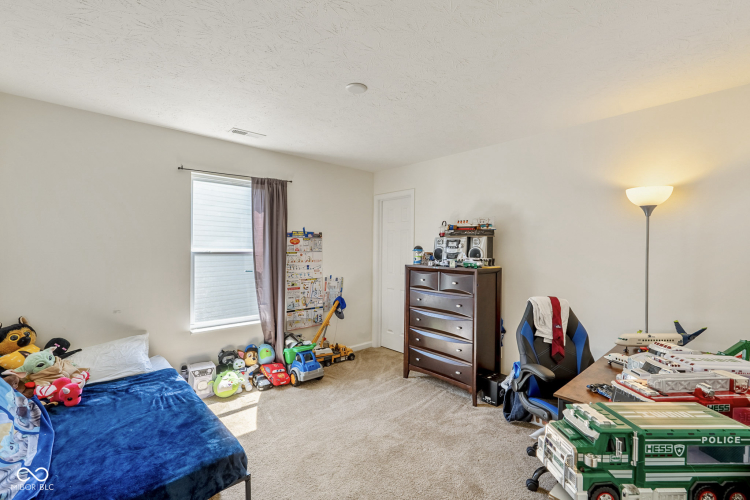 Listing Image 26