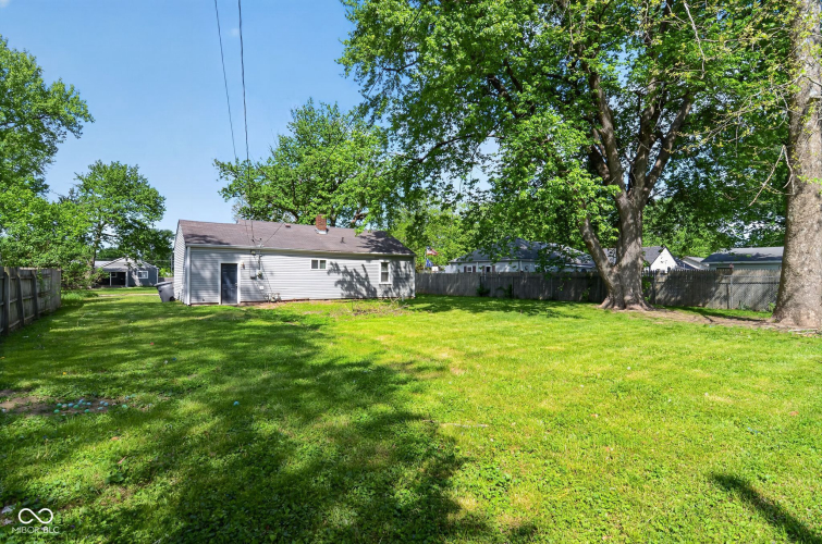 Listing Image 5