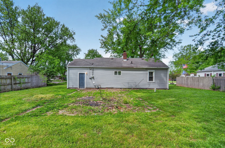 Listing Image 10