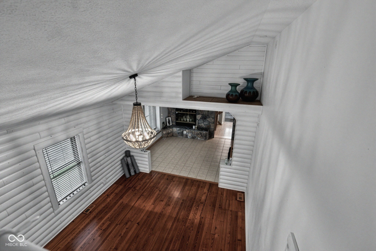 Listing Image 33