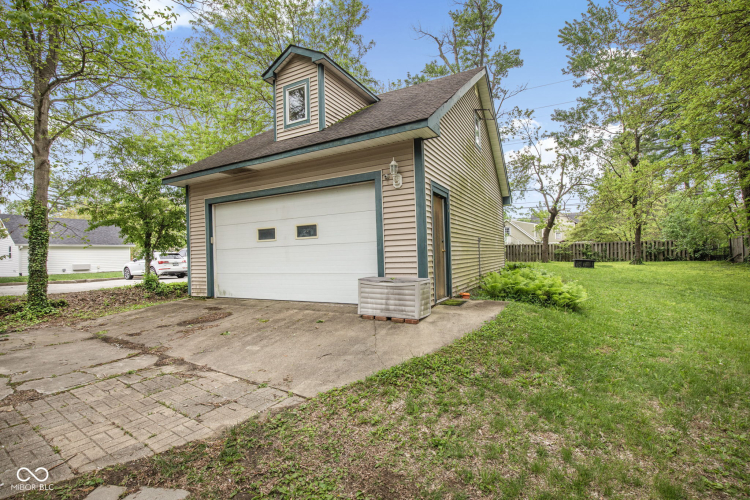 Listing Image 41