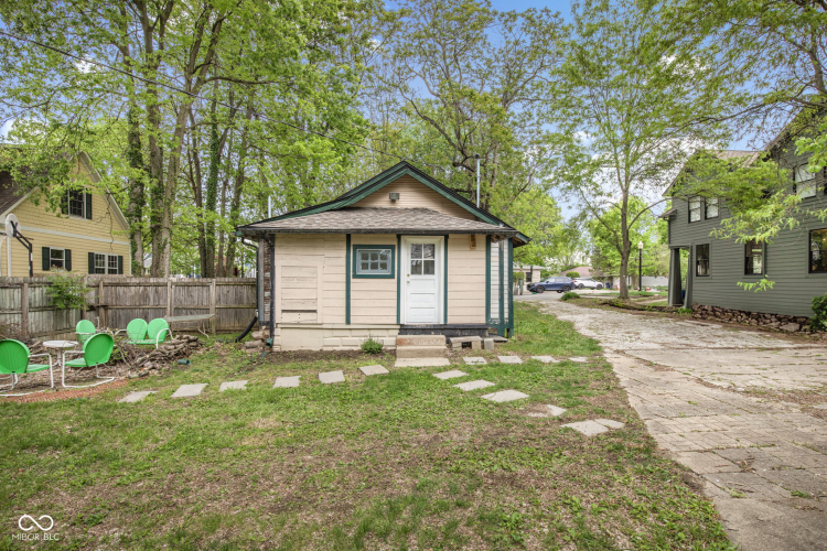 Listing Image 42