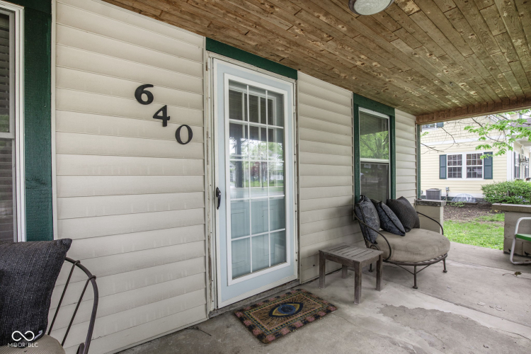 Listing Image 7