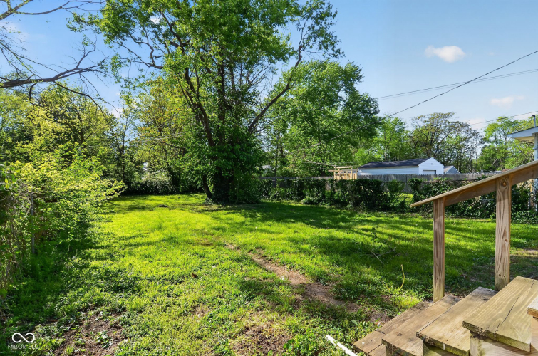 Listing Image 7