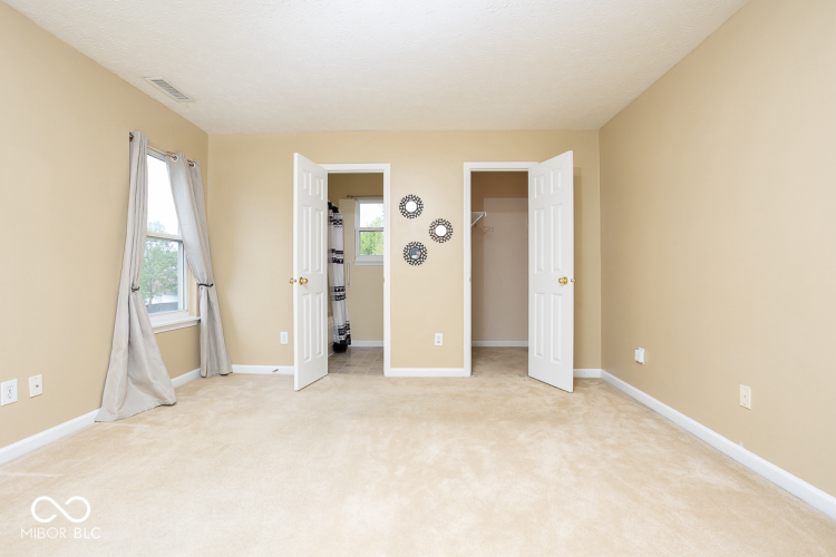Listing Image 28