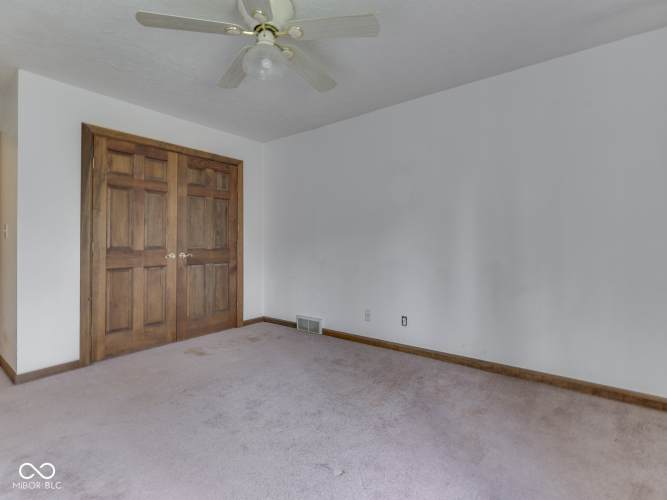 Listing Image 28