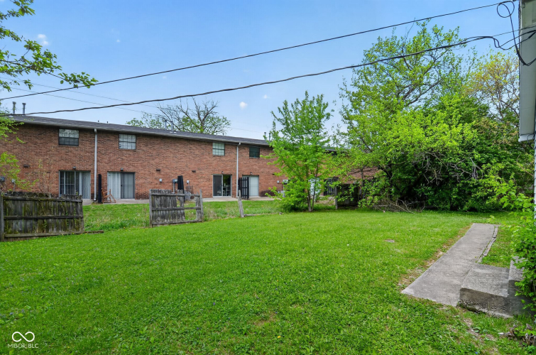 Listing Image 3