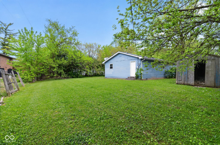 Listing Image 5