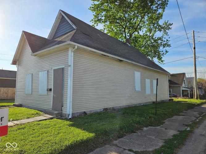 Listing Image 3