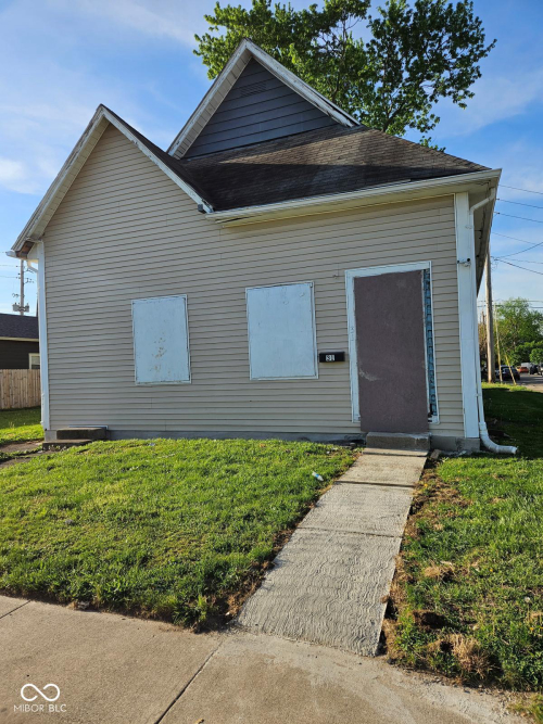 Listing Image 4