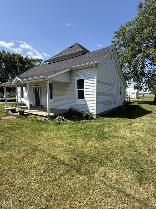 Listing Image 3