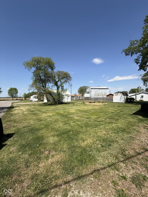 Listing Image 6