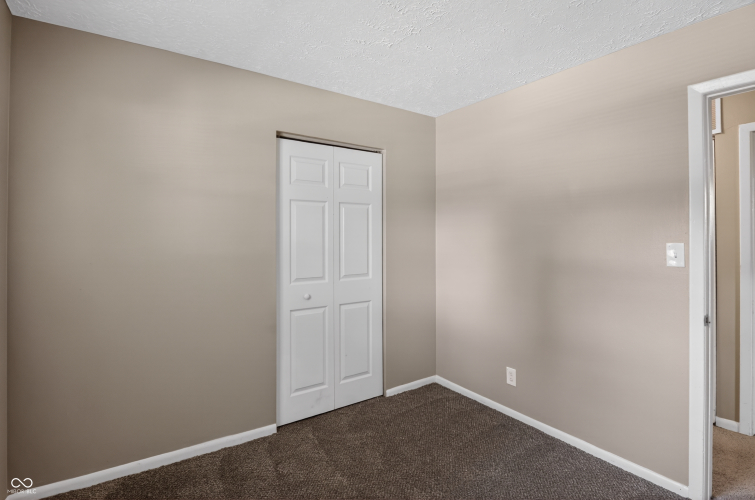 Listing Image 28