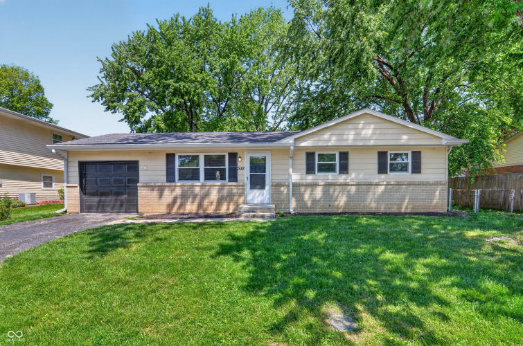 Listing Image 8