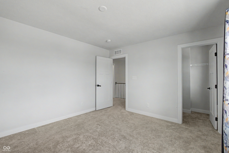 Listing Image 24