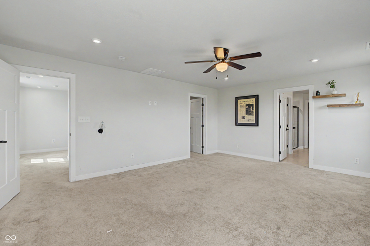 Listing Image 29