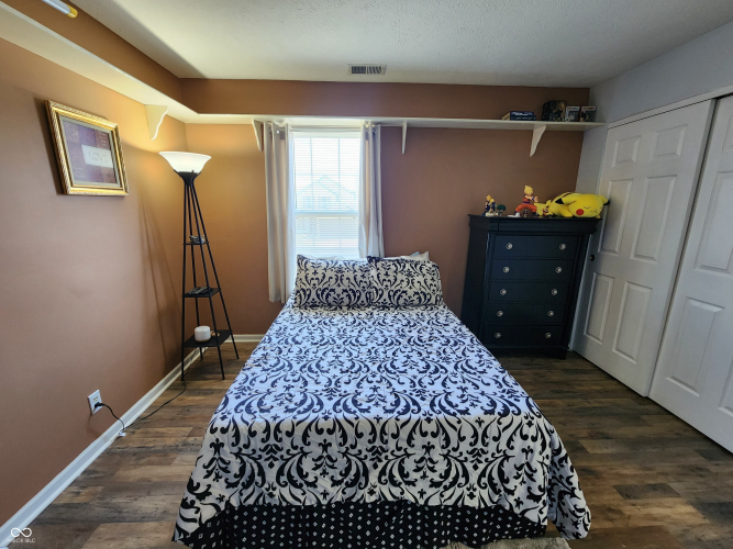 Listing Image 51